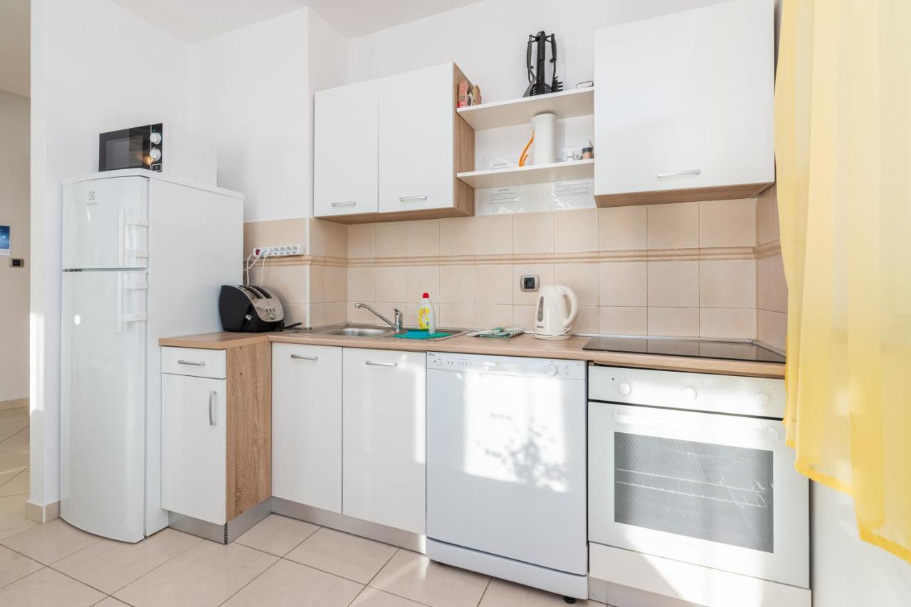 Apartment Mimoza 5, Baska, Krk Baška Exterior foto