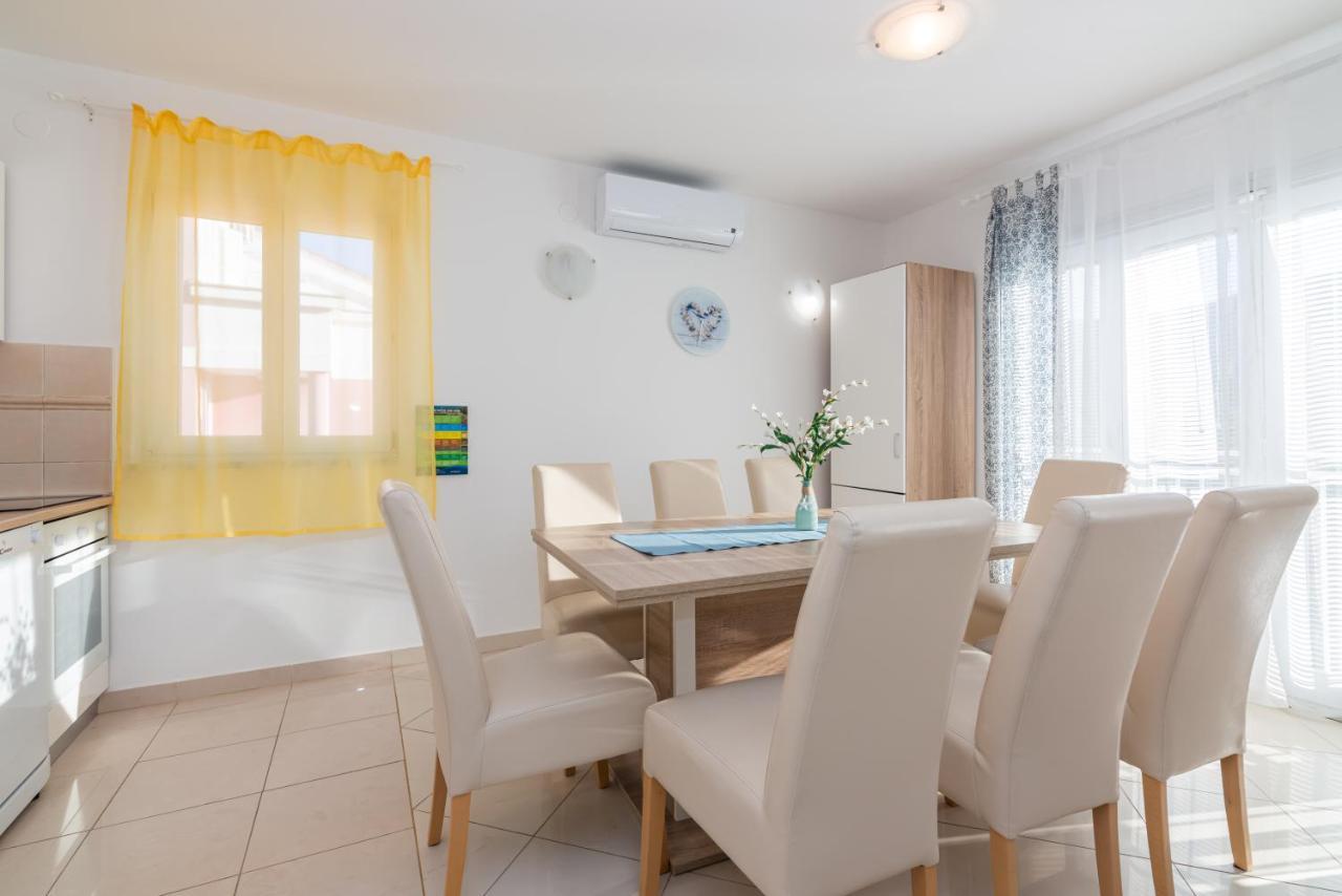 Apartment Mimoza 5, Baska, Krk Baška Exterior foto